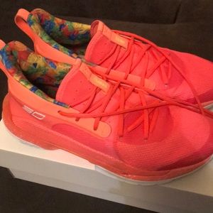 Curry 7 Sour Patch Kids Neon Orange